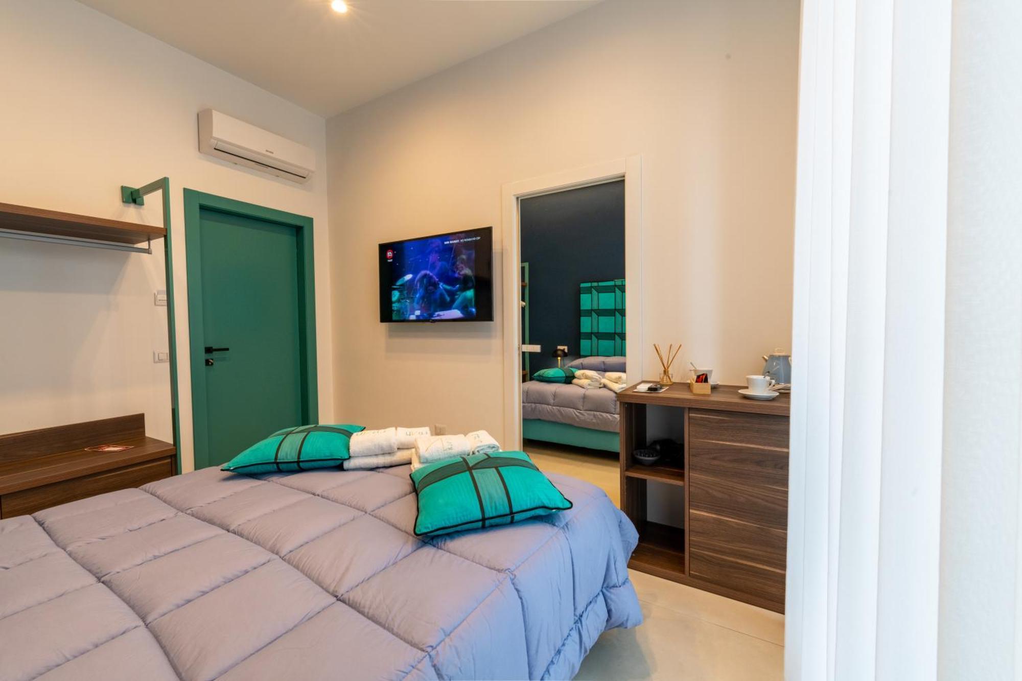 Fran City Suite Вико-Экуенсе Экстерьер фото